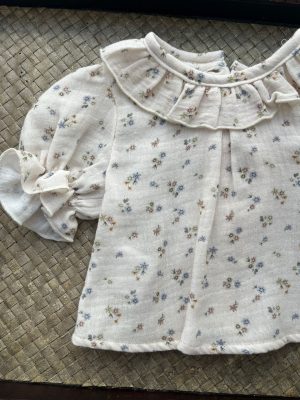 camisa beige flores