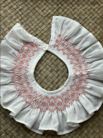 Cuello nido de abeja Rosa maquillaje