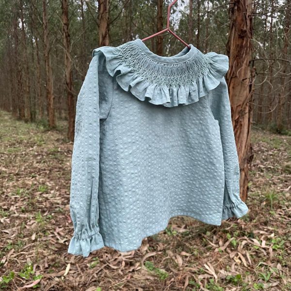 Camisa cuello nido de abeja