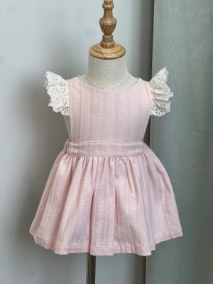 Numabela vestido num rosa bebé